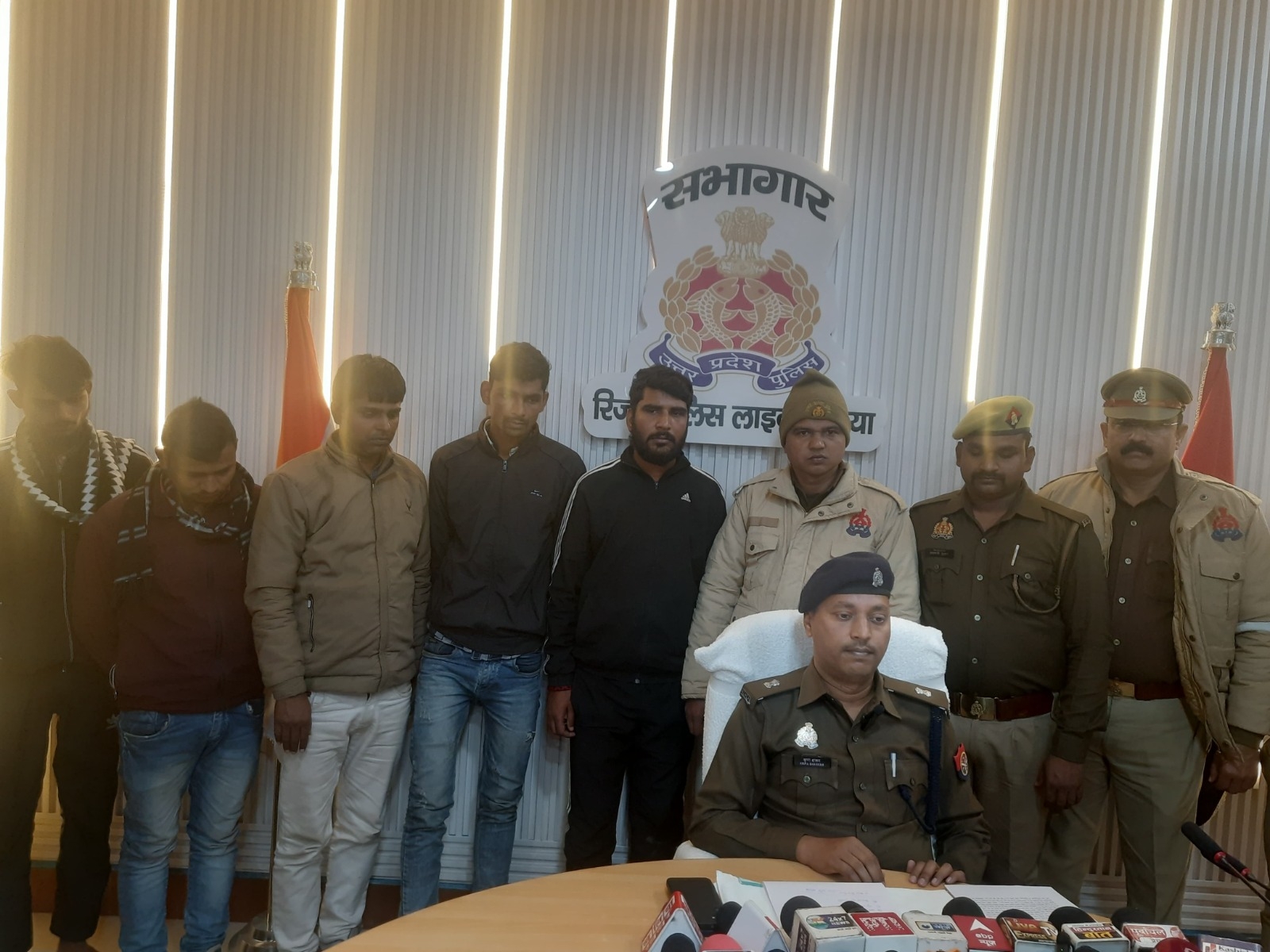 5 smugglers arrested with heroin worth Rs 40 lakh