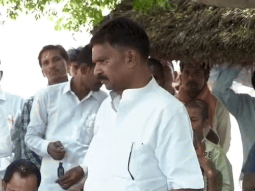 Uttar Pradesh News : कांग्रेस सांसद के खिलाफ रेप का केस दर्ज, महिला का आरोप- शादी का झांसा देकर 4 साल तक किया शोषण 2 whatsappvideo2025 01 18at10707pm ezgifcom resize 1737188650