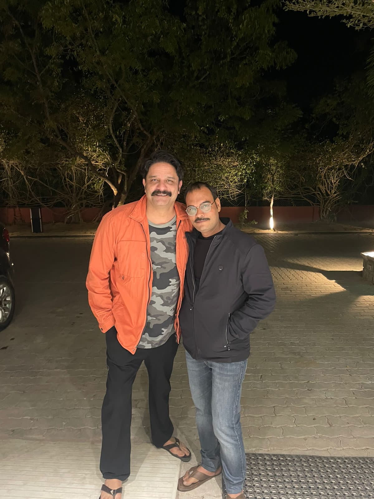 अजय जैन ने एक्टर जयदीप अहलावत के साथ स्क्रीन शेयर की है।