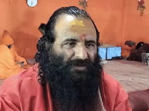 अखाड़ा परिषद के अध्यक्ष रविंद्र पुरी।