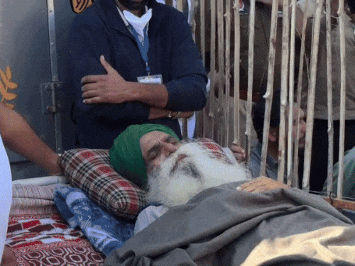 किसान नेता जगजीत सिंह डल्लेवाल को ट्रॉली  लाया गया है। - Dainik Bhaskar