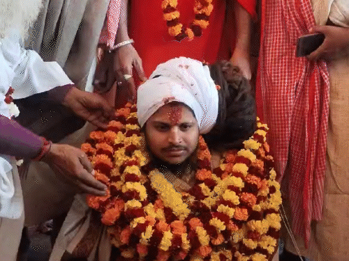 18 बरस की उम्र में ही सियाराम दास महाराज को महामंडलेश्वर पद की उपाधि दे दी गई।