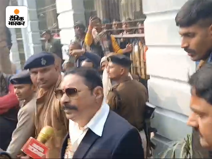 ਪੁਲਿਸ ਨੇ ਅਨੰਤ ਸਿੰਘ ਨੂੰ ਹੜ੍ਹ ਦੀ ਅਦਾਲਤ ਤੋਂ ਬਨਾਉਣ ਦੀ ਮੰਗ ਕੀਤੀ.