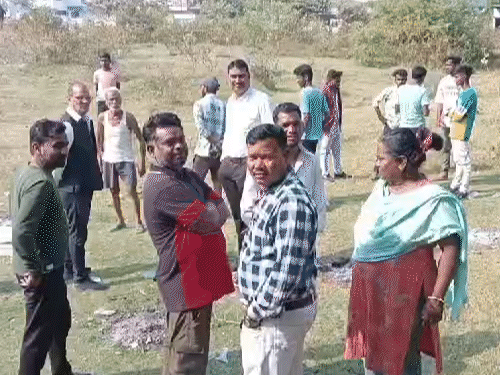 पुलिस ने मौके पर पहुंचकर पंचनामा की कार्रवाई की। लाश को पोस्टमॉर्टम के लिए भेजा।