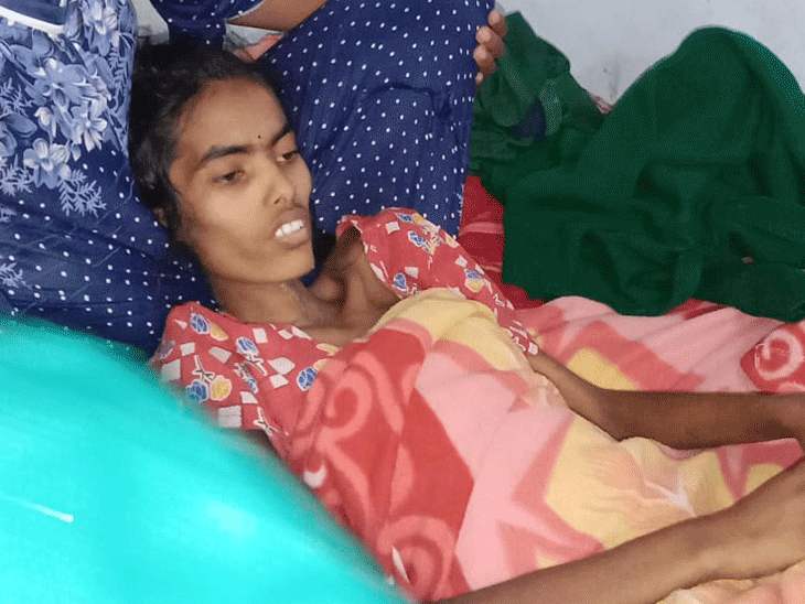 कोरबा मेडिकल कॉलेज अस्पताल के डॉक्टरों ने कीर्ति रात्रे को जांच के बाद मृत घोषित कर दिया।