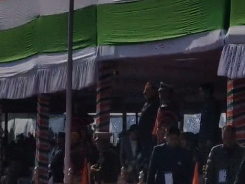 परेड ग्राउंड में गणतंत्र दिवस समारोह में  मुख्य सचिव आईएएस राजीव वर्मा ने फहराया तिरंगा। - Dainik Bhaskar