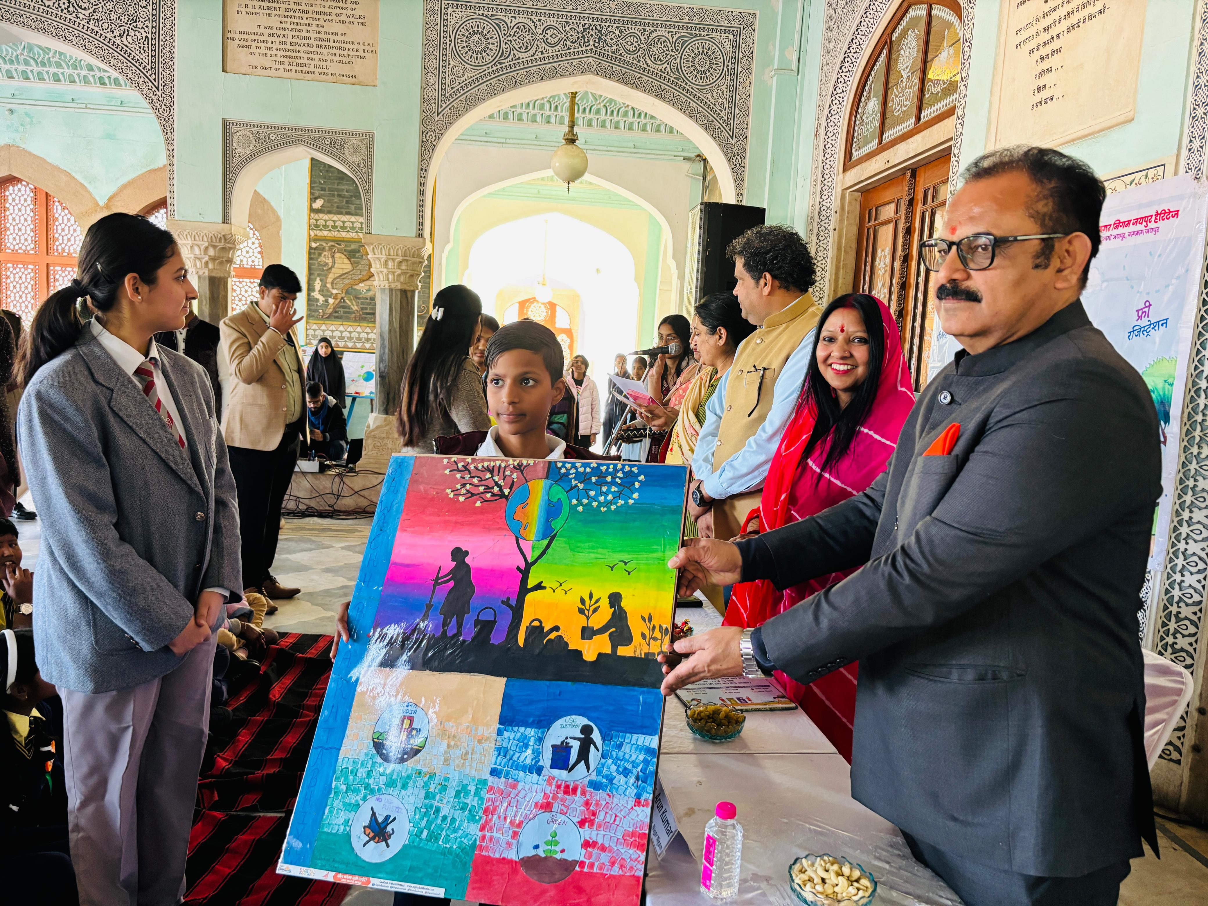 जयपुर को स्वच्छता में इंदौर और भोपाल जैसे शहरों को पीछे छोड़ने का सपना साकार किया जा सकता है।