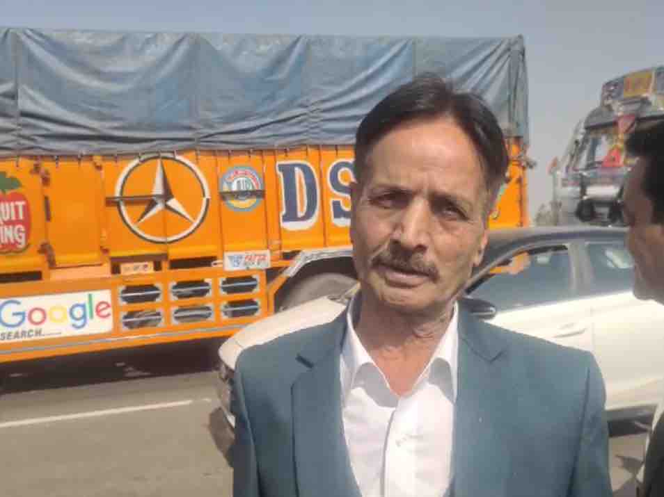 ਲਾੜੇ ਦੇ ਪਿਤਾ Tartham ਸਿੰਘ ਨੇ ਜਾਣਕਾਰੀ ਦੇ ਰਹੇ ਹਾਂ