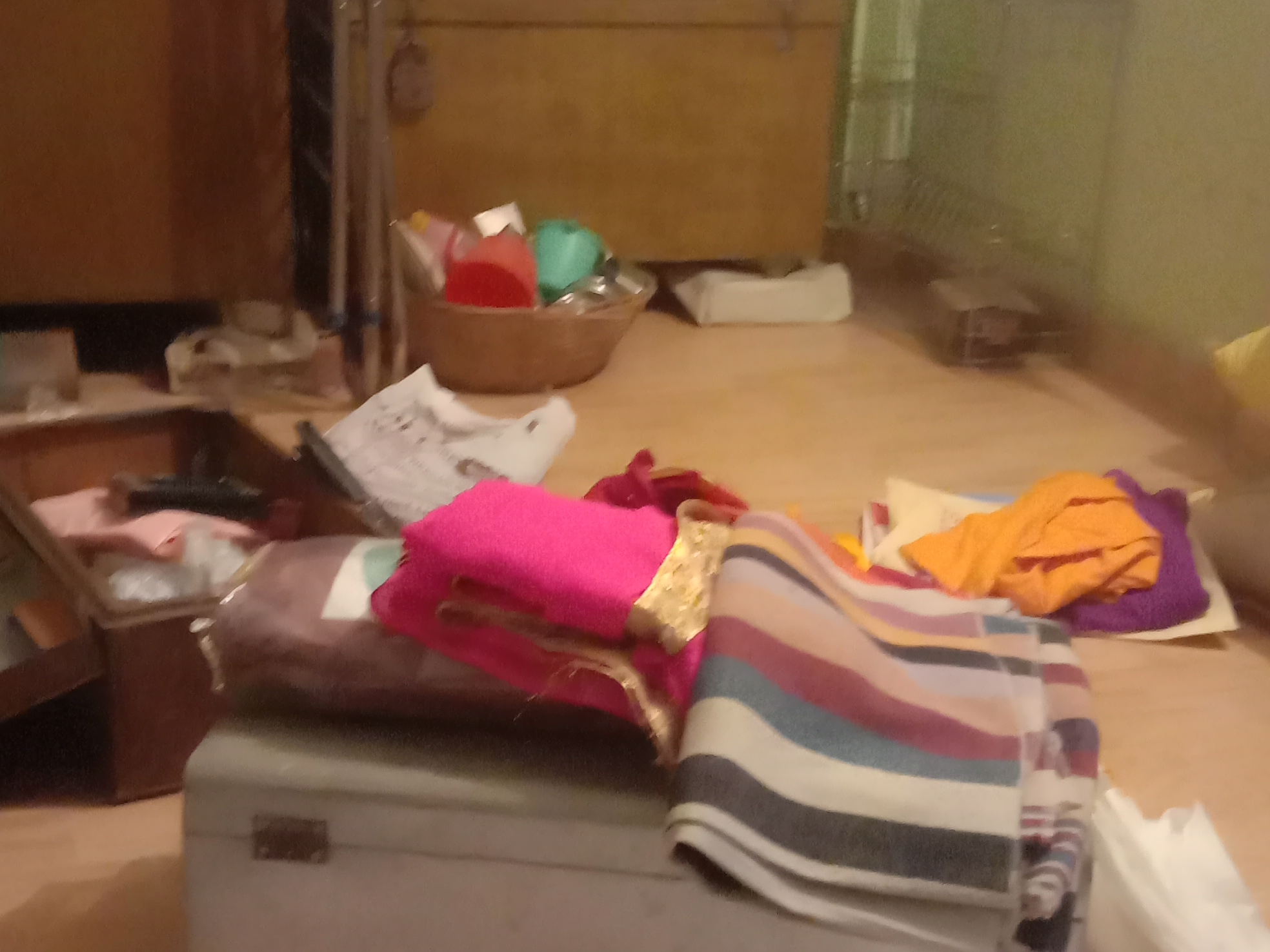 He was collecting money for his daughter's marriage | बेटी की शादी के लिए  जुटा रहे थे पैसे: लखनऊ में गरीब किसान के घर से चोरों ने एक लाख रुपये और  कीमती