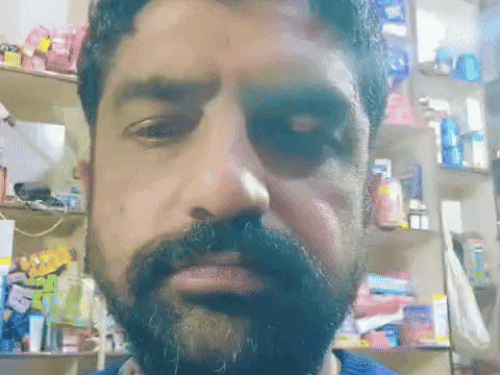 ਦੁਕਾਨਕੀਪਰ ਹਰੀਸ਼ ਛਾਬੜਾ ਜਾਣਕਾਰੀ ਦੇਣ.