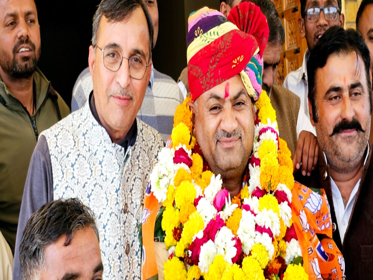 जैसलमेर में दलपत हिंगड़ा को जिलाध्यक्ष बनाया गया।