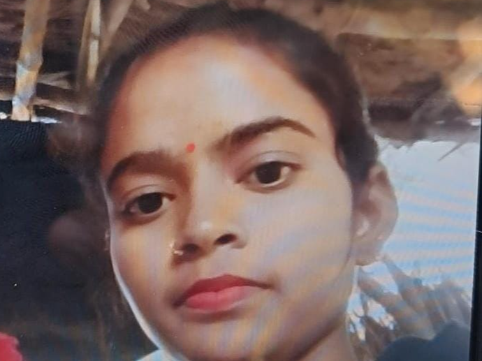 The body of a newly married woman was found hanging from a fan in Bangarmau