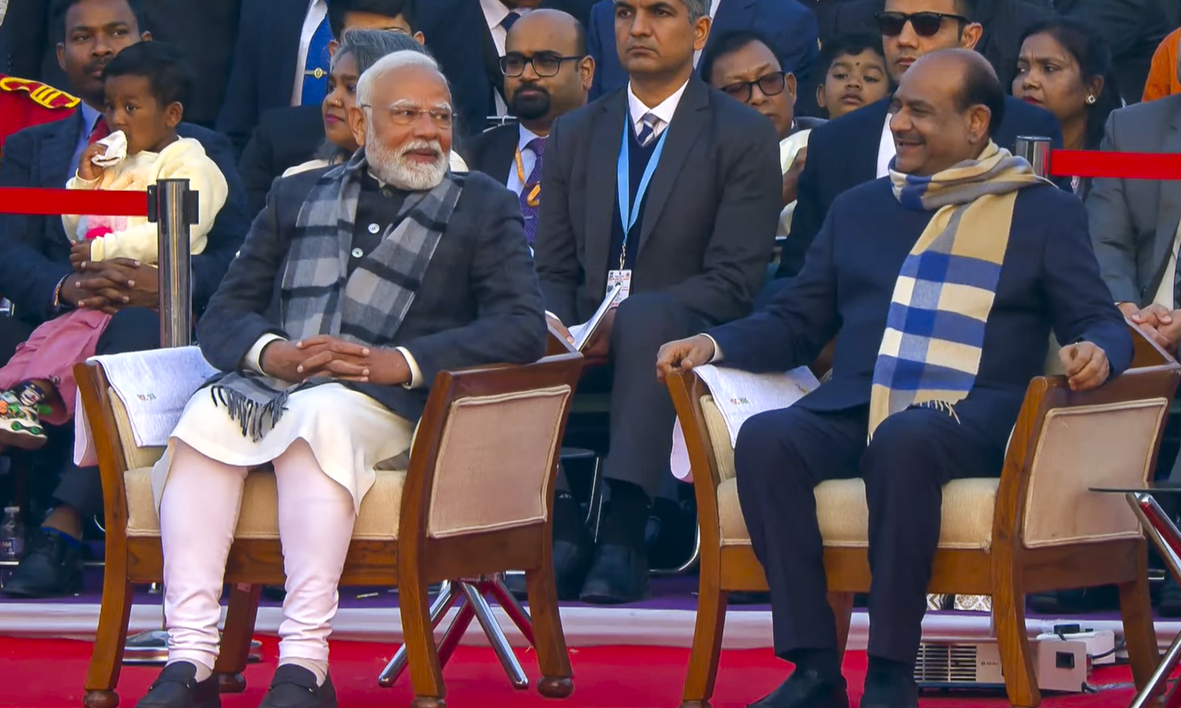 कार्यक्रम में प्रधानमंत्री मोदी और स्पीकर ओम बिड़ला भी मौजूद थे।