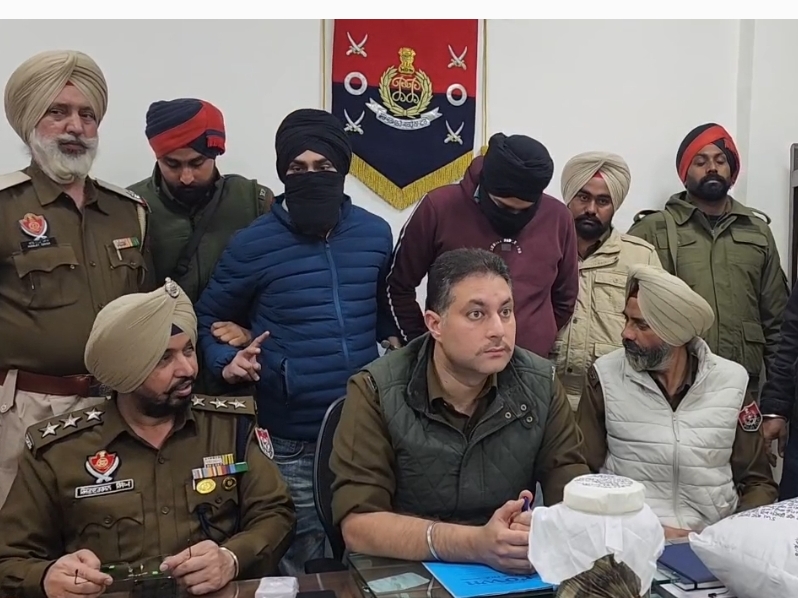 ਦੋਸ਼ੀ ਅਤੇ ਪੁਲਿਸ ਟੀਮ ਨੂੰ ਗ੍ਰਿਫਤਾਰ ਕੀਤਾ ਗਿਆ ਸੀ