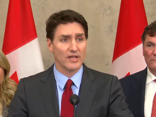 Trudeau announced to put a tariff in a press conference on Saturday. - Dainik Bhaskar