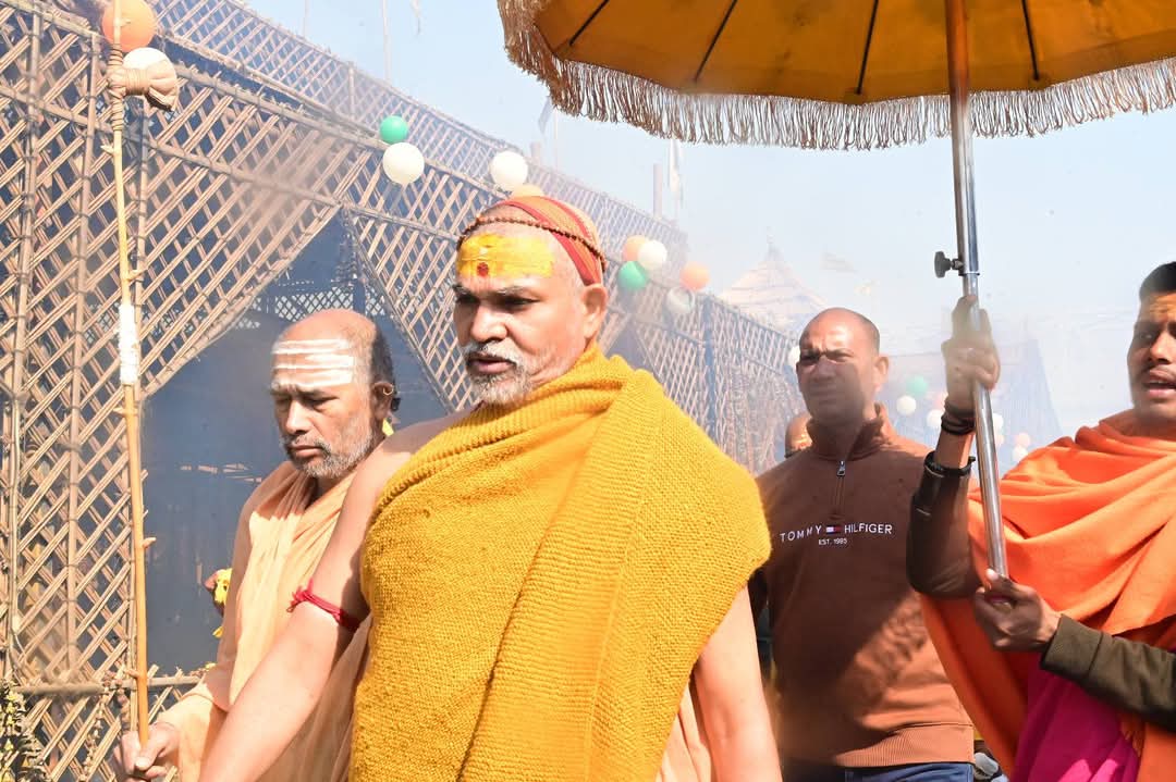 शंकाराचार्य ने हिन्दूओं की पहचान बताई।