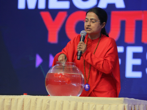 महाकुंभ में दिव्य ज्योति जाग्रति संस्थान ने ‘मेगा यूथ फेस्ट’ का आयोजन किया।