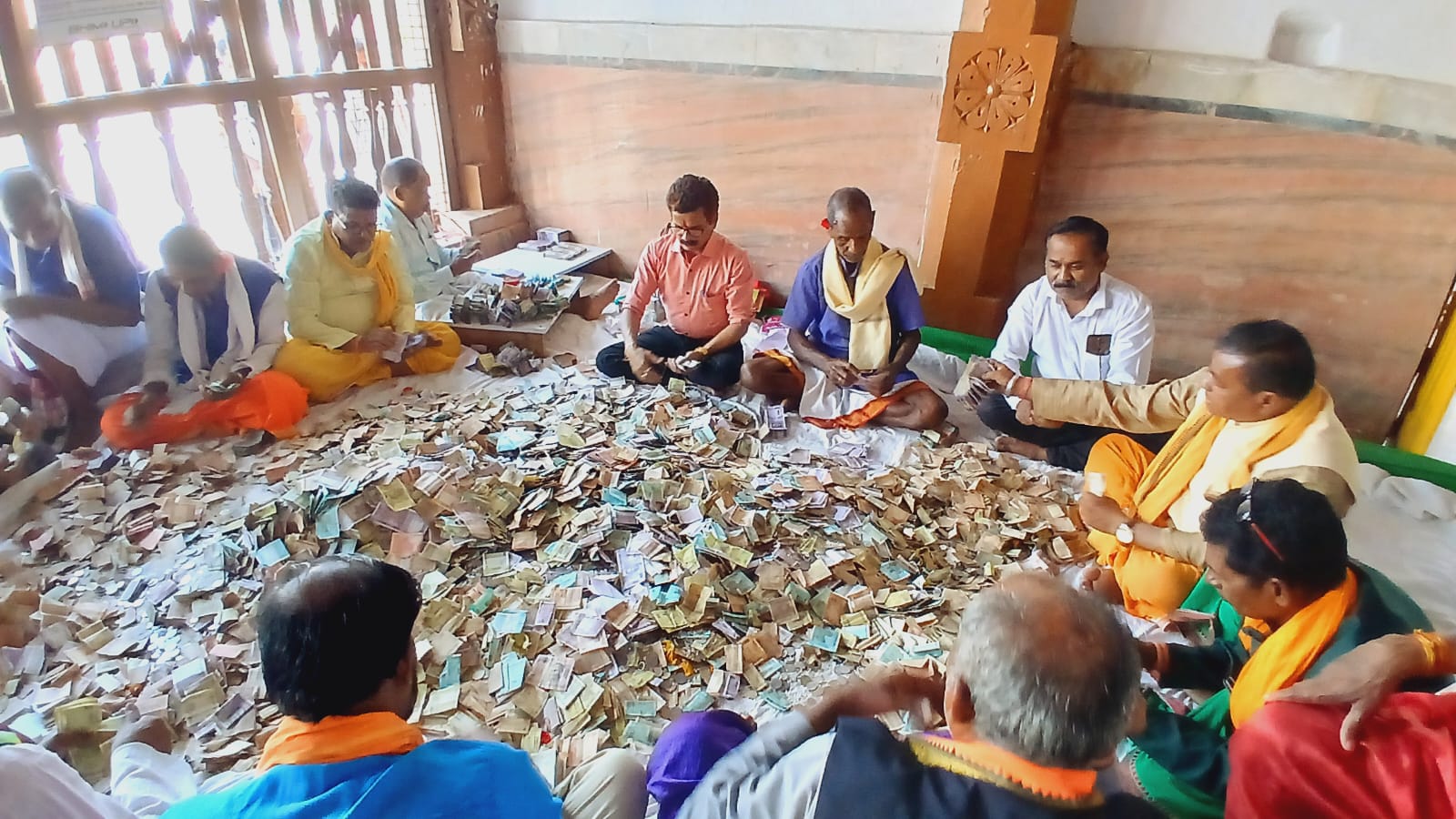 Donation box of Maa Danteshwari temple opened after 6 months