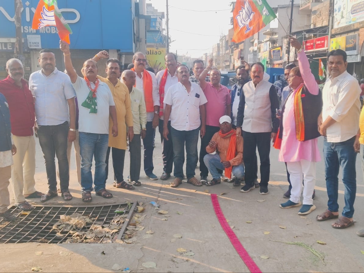 कांकेर में कार्यकर्ताओं ने मनाया जश्न; नगरपालिका चुनाव में भी जीत का दावा|कांकेर,Kanker - Dainik Bhaskar