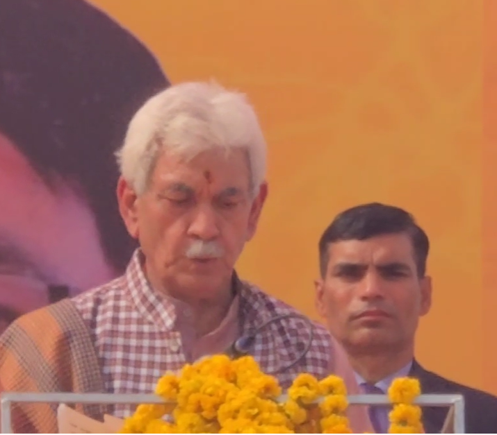 जम्मू कश्मीर के उप राज्यपाल मनोज सिन्हा ने भी विचार रखे