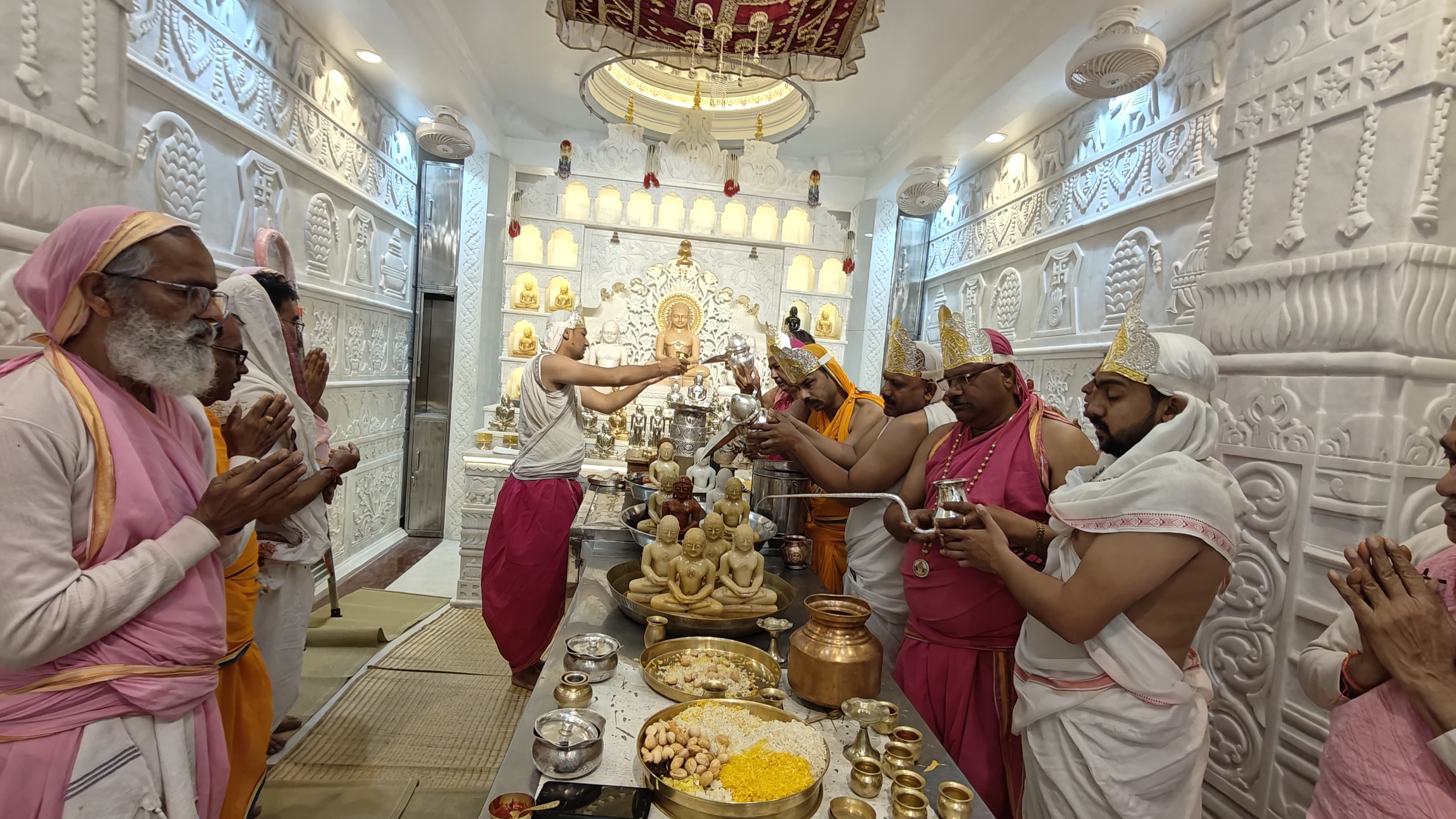 Jainism Rice Ritual Religious rituals in Jain temples of the capital