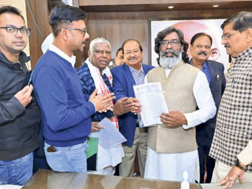 आईएमए के प rautur अध एके सिंह के नेतृत्व में डॉक्टरों का एक प्रतिनिधिमंडल 12 दिसंबर को राज सिन्हा के साथ मुख्यमंत्री से मिला और सुरक्षा को लेकर ज्ञापन दिया था।