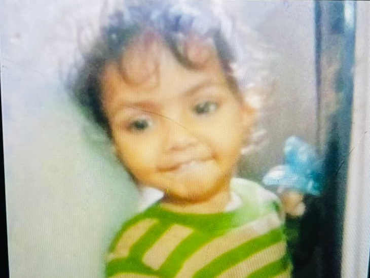 अंशिका जायसवाल मृतिका - Dainik Bhaskar