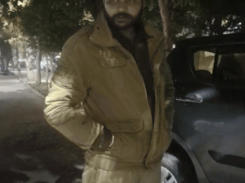 10 ਫਰਵਰੀ ਦੀ ਰਾਤ ਨੂੰ, ਇੱਕ ਸ਼ਰਾਬੀ ਪੁਲਿਸ ਕਰਮਚਾਰੀ ਚਾਵਲ ਅਤੇ ਮੀਡੀਆ ਦੇ ਜਵਾਨਾਂ ਨਾਲ ਦੁਰਵਿਵਹਾਰ ਕਰ ਰਹੇ ਹਨ.