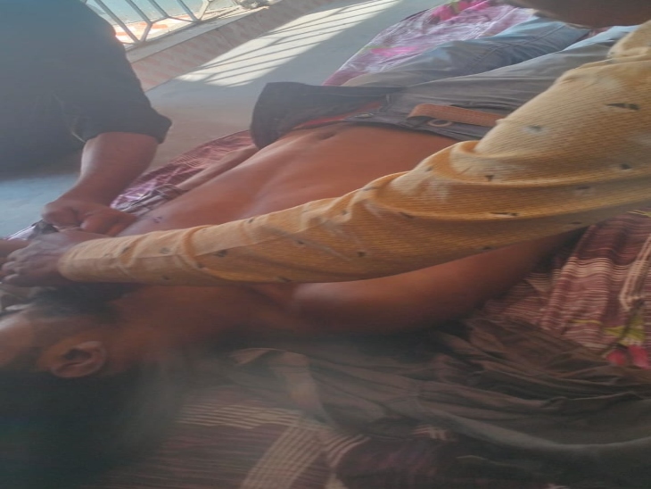 मृतक दीपेश बर्मन (19)