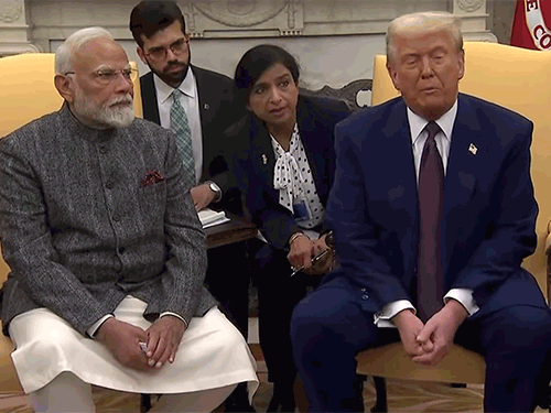 PM Modi and Trump answered the questions of journalists at the White House. - Dainik Bhaskar