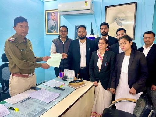 अश्लील कमेंट करणाऱ्या अपूर्वाची आयफातून हकालपट्टी: राजपूत करणी सेनेने धमकी दिली होती; शोमध्ये पालकांवर अश्लील कमेंट केली इंडियाज गॉट लेटेंट या शोमध्ये पालकांवरील अश्लील टिप्पणीप्रकरणी कोटाच्या नयापुरा पोलिस ठाण्यात वकिलाने एफआयआर दाखल केला.