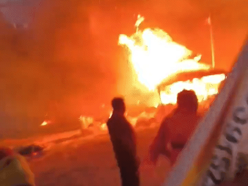 Police and fire brigade employees removed a crowd of people from the spot.