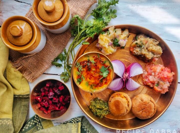 मेन्यू में बिहार का लिट्टी चोखा भी शामिल किया गया है।