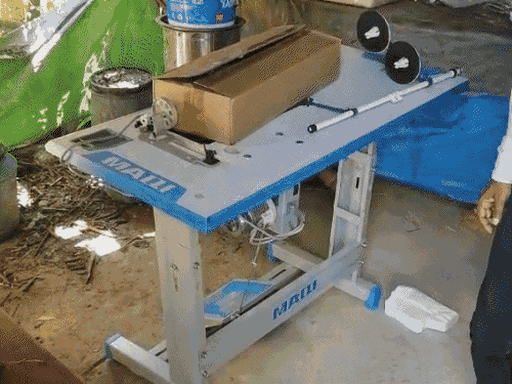 ਇਹ ਤਸਵੀਰ ਸਿਲਾਈ ਮਸ਼ੀਨ ਦੀ ਹੈ, ਜੋ ਰਾਹੁਲ ਗਾਂਧੀ ਨੂੰ ਰਾਮਚੇਟ ਲਈ ਭੇਜੀ ਗਈ ਸੀ.