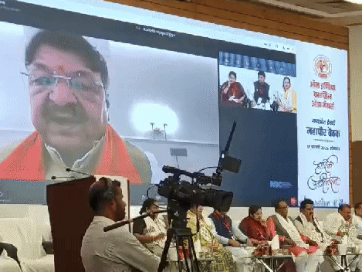 मंत्री कैलाश विजयवर्गीय ने वर्चुअल शामिल होकर महापौरों को संबोधित किया।