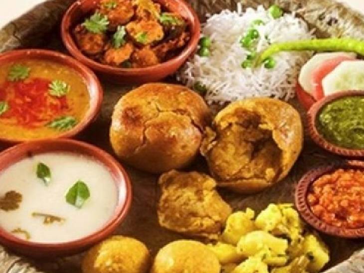 सबसे खास डिश दाल-बाफला रहेगी। मेन कोर्स के साथ इसके अलग-अलग स्टॉल भी लगेंगे।