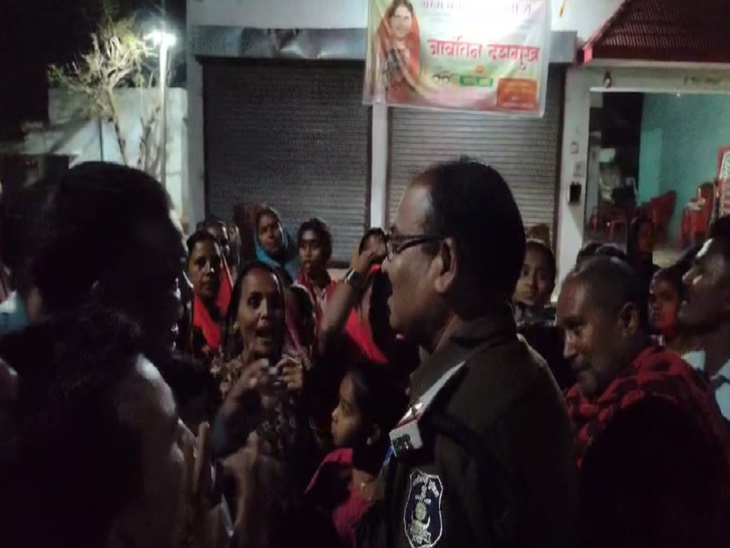 जेवरा सिरसा चौकी पुलिस ने जाकर ग्रामीओं को दी थी समझाईश