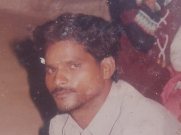A young man died after a tractor overturned in Jalaun