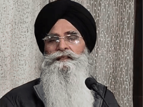 तीन दिन पहले ही एसजीपीसी के प्रधान एडवोकेट धामी ने इस्तीफा दिया था। - Dainik Bhaskar