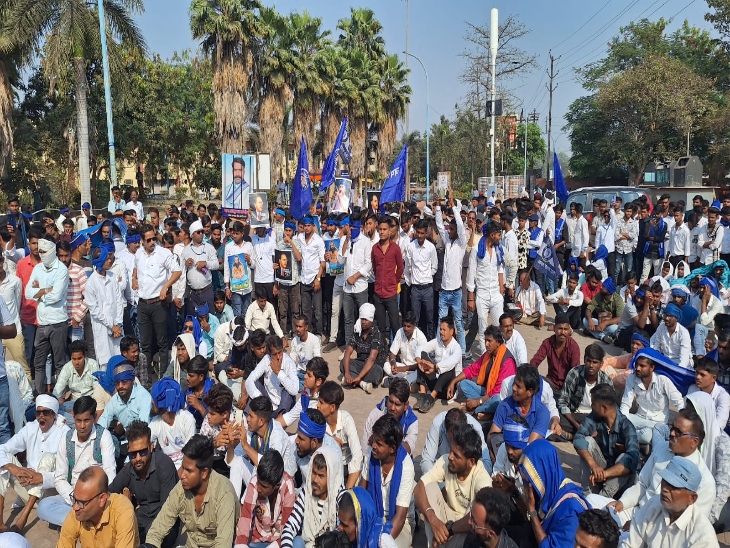 बलौदाबाजार हिंसा मामले में भीम आर्मी सीएम हाउस का घेराव करने निकले है।