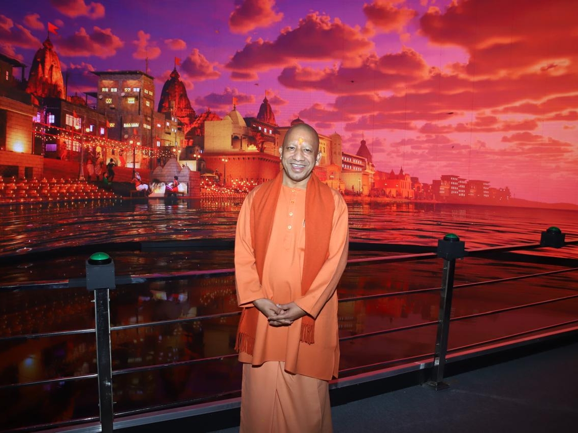 Devotees came face to face with Digital Kumbh in Maha Kumbh