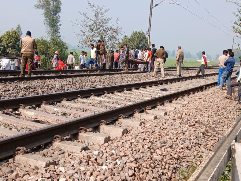 A young man died after being hit by a train in Tilhar