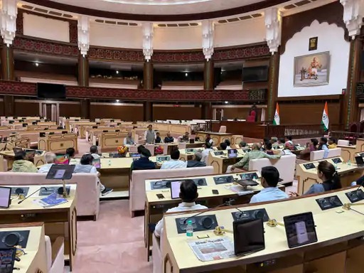 विधानसभा में रविवार को कांग्रेस विधायक दल की बैठक हुई थी।