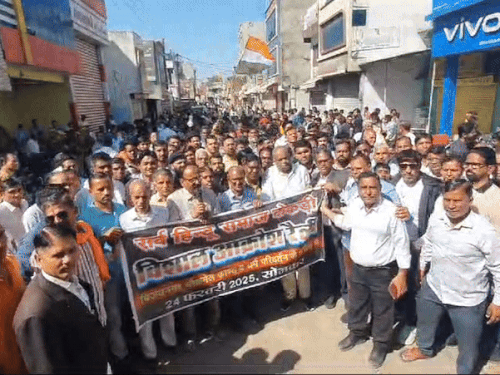 अजमेर के केकड़ी में सोमवार दोपहर सर्व समाज ने आक्रोश रैली निकाली।