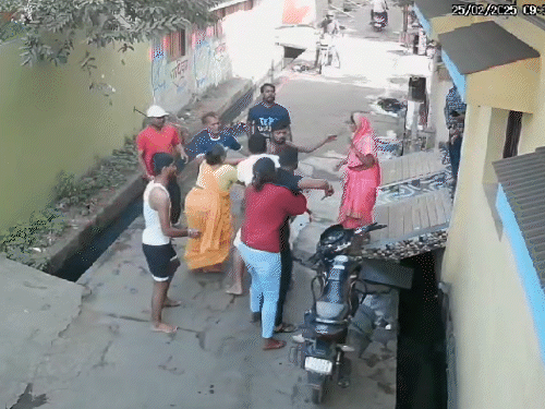 पहली घटना खमतराई थाना क्षेत्र के भनपुरी स्थित रामेश्वर नगर की है। - Dainik Bhaskar