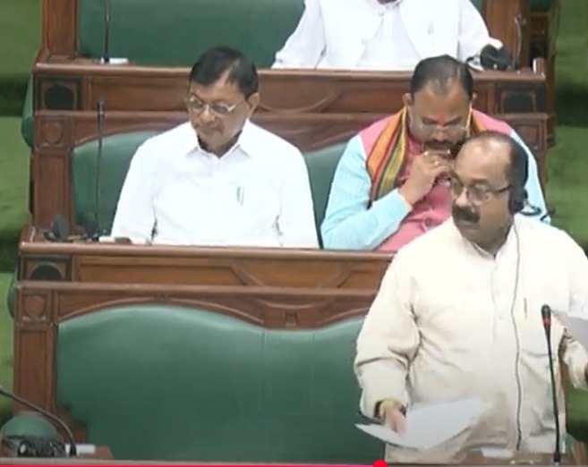 मंत्री अरुण साव ने दिया योजना को लेकर चंद्राकर के सवालों का जवाब।