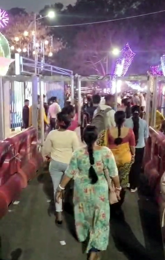 लोग rabana yamaum 5 बजे बजे raba 10 बजे बजे तक पैदल पैदल पैदल जुबिली जुबिली जुबिली जुबिली जुबिली में में जुबिली जुबिली जुबिली जुबिली जुबिली जुबिली जुबिली पैदल पैदल पैदल पैदल पैदल पैदल तक तक