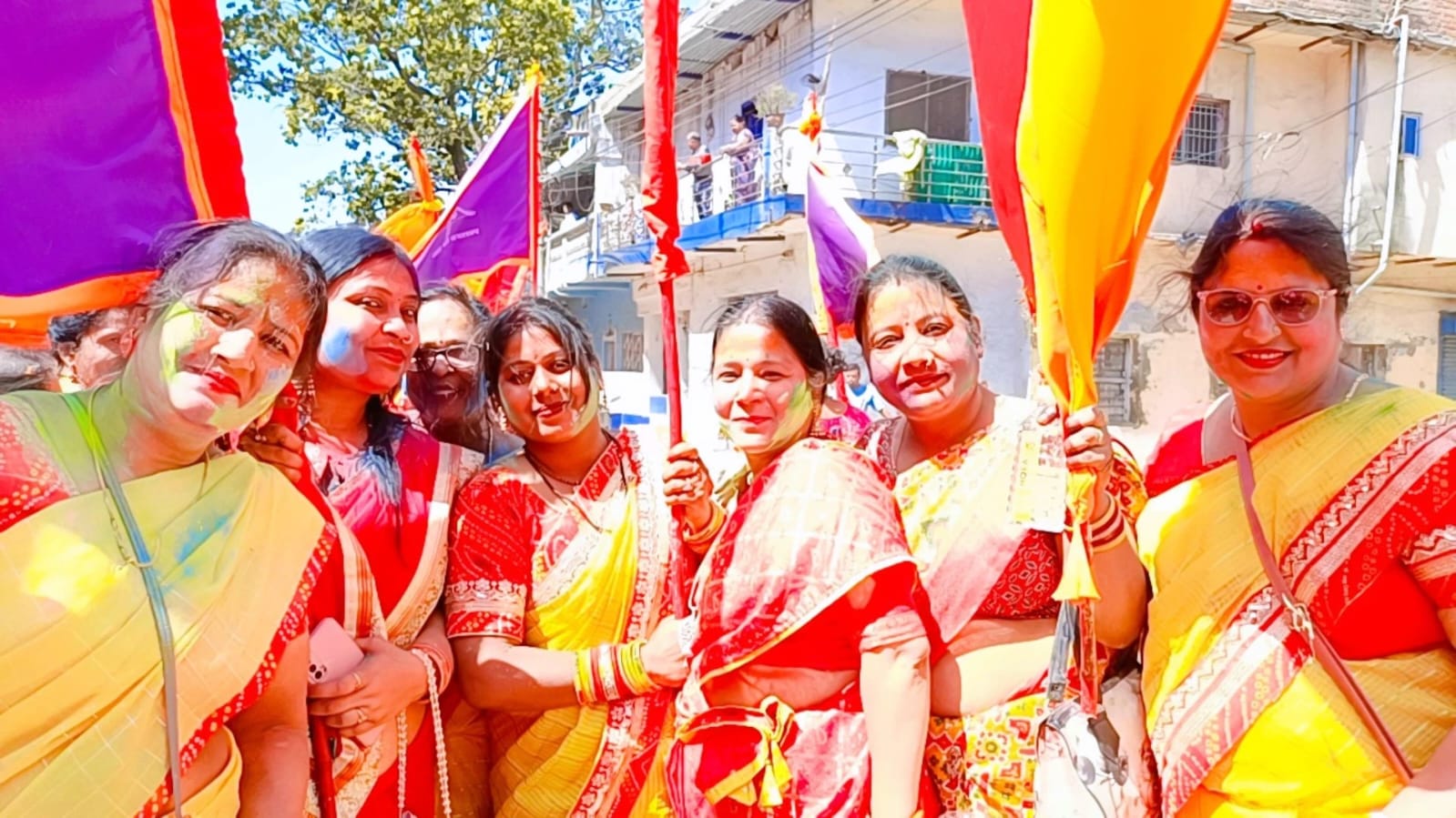 Shri Shyam Rangilo Falgun Nishan Yatra saw chants of Jai Shri Shyam ...
