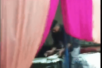 फरमान का यह फोटो वीडियो से लिया गया है। जिसमें वह रोटी में थूकता दिख रहा है