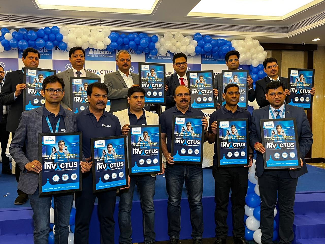 'Aakash Invictus' program launched for JEE